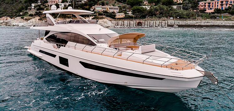 Azimut Grande 25 METRI