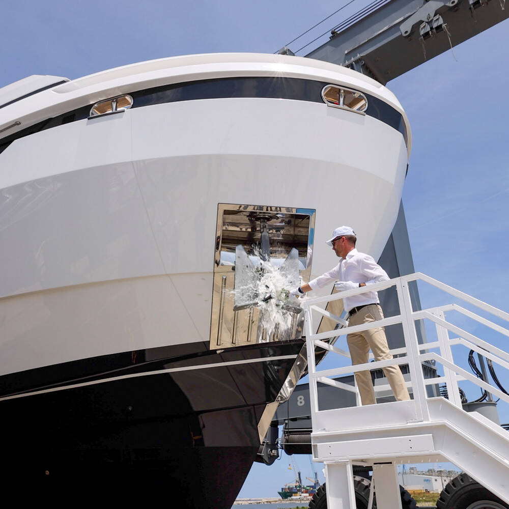 Azimut sales <br/>support