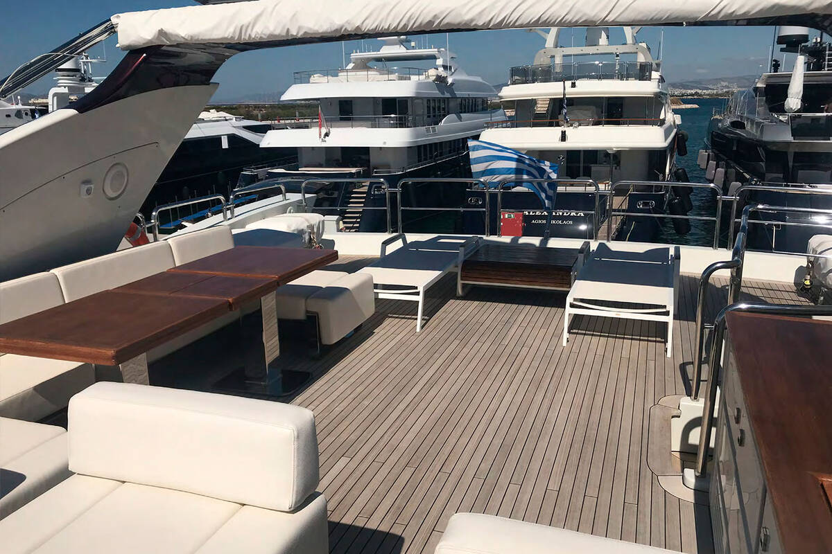 Flybridge 