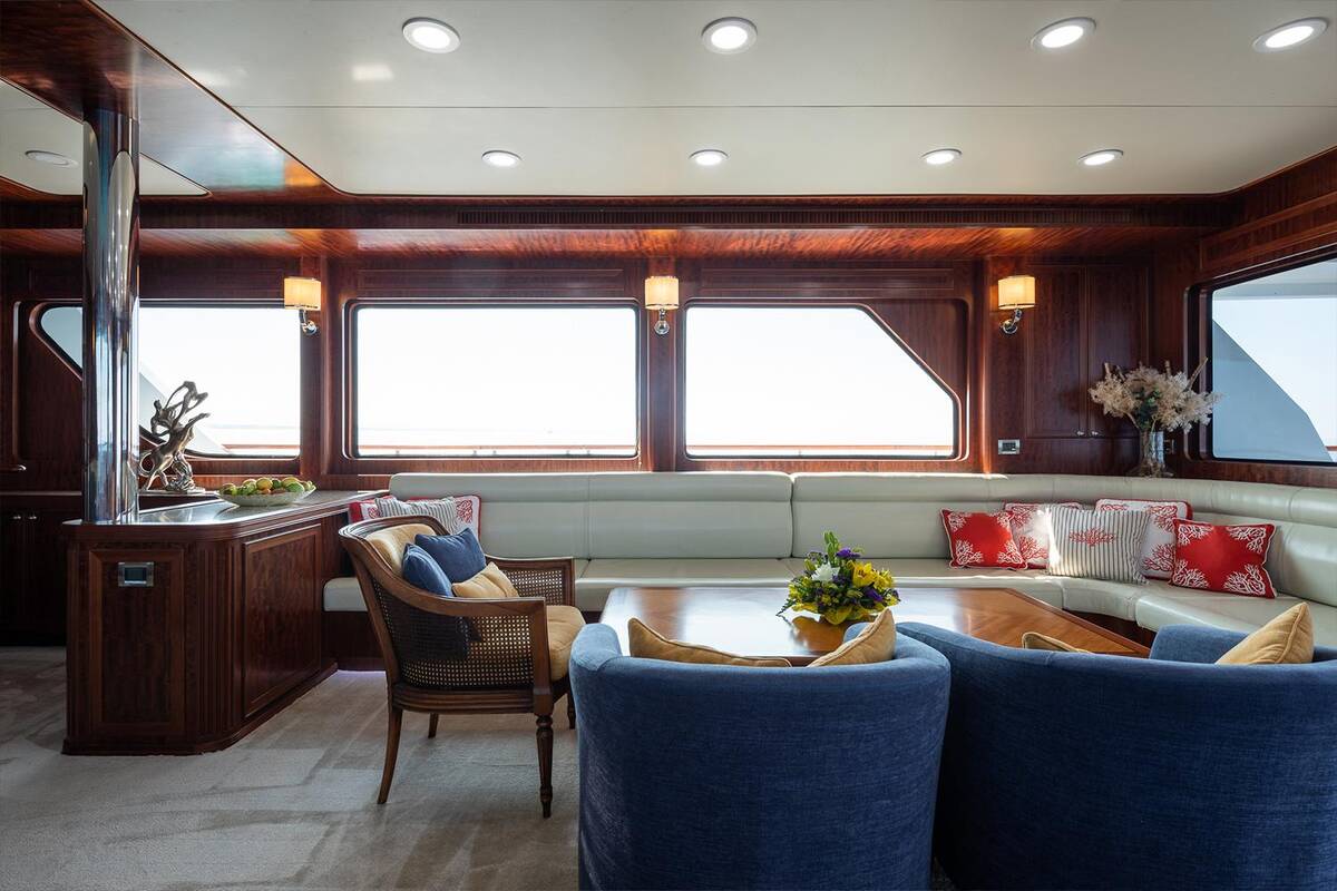 Main deck salon