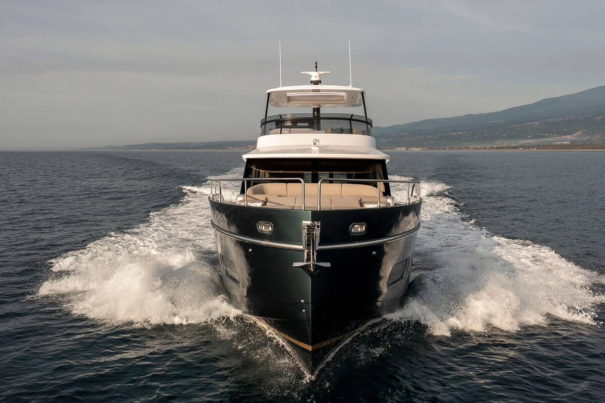 Exterior Magellano 60