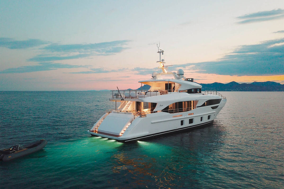Exterior DELFINO 95