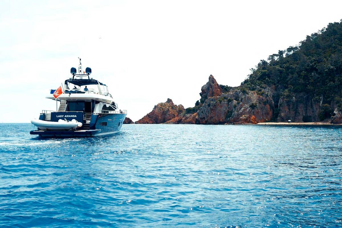 Exterior M/Y LADY AMANDA