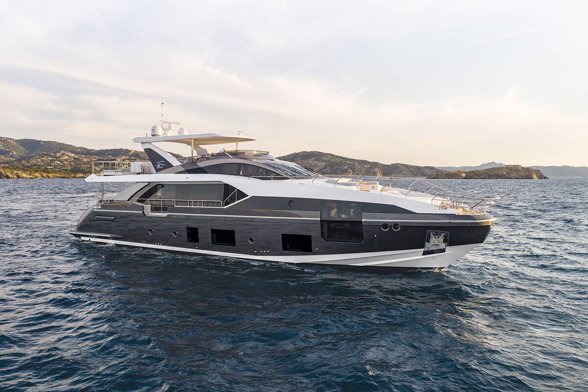 Exterior  Azimut Grande 27METRI