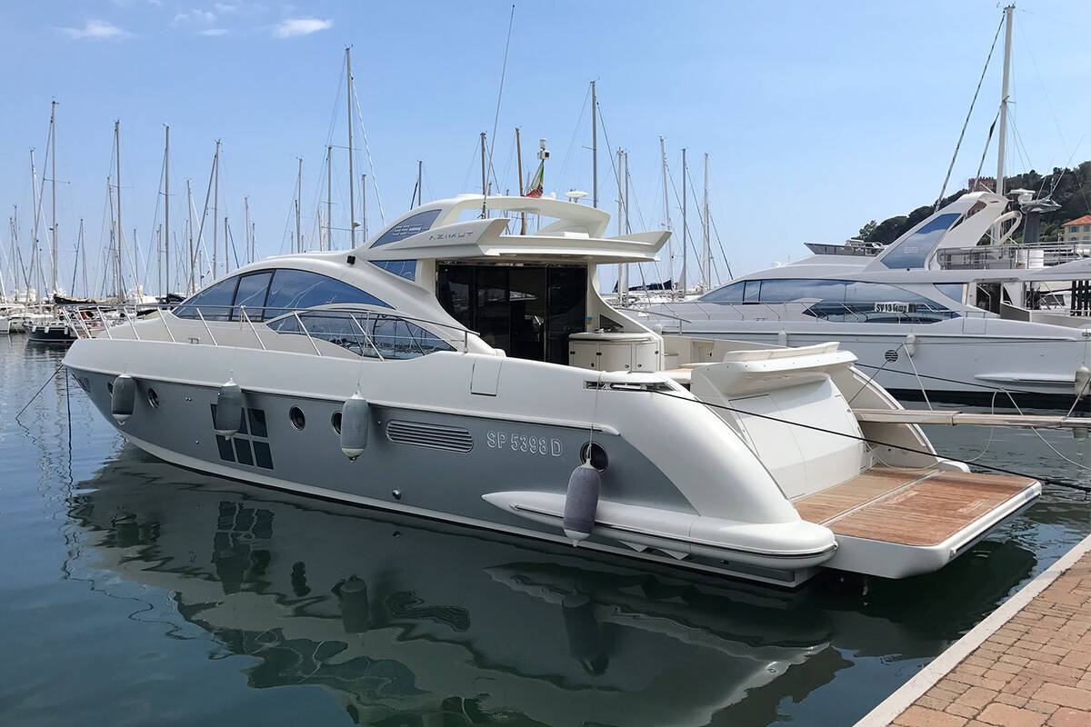 Azimut 62S 2008 - 80 m/h (!)