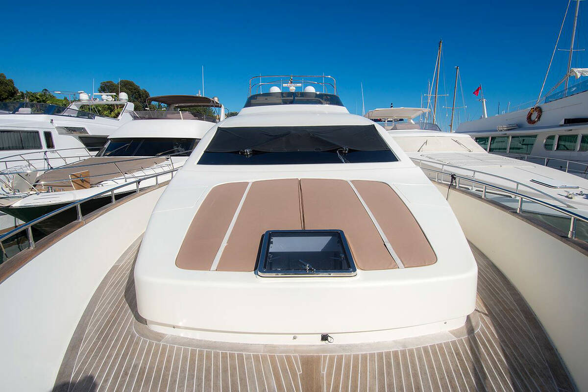 Bow deck
