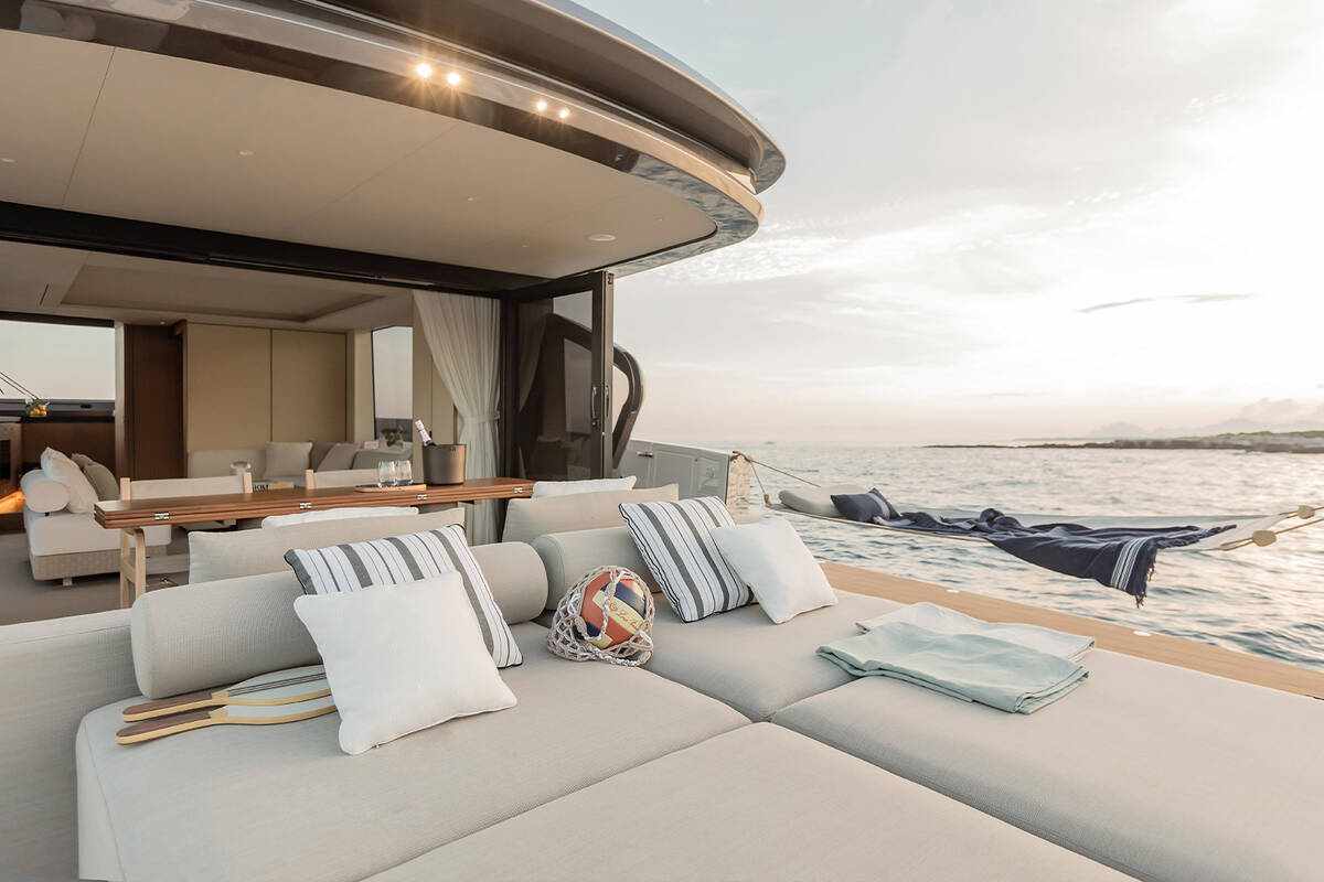 Lounge area on aft