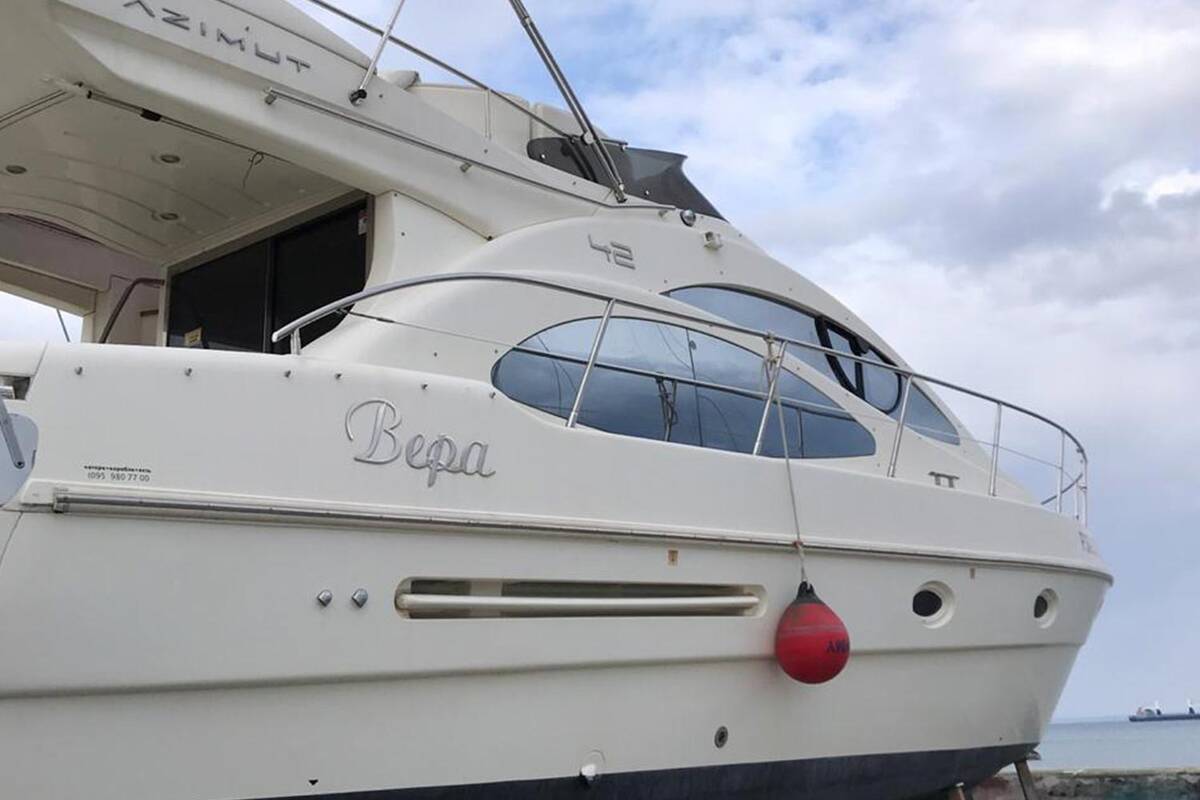 Экстерьер Azimut 42
