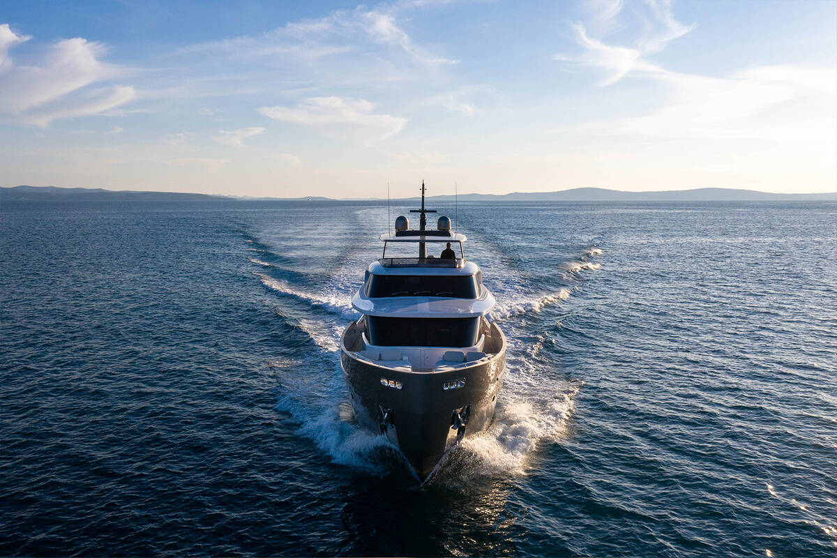 Exterior Magellano 25 METRI 