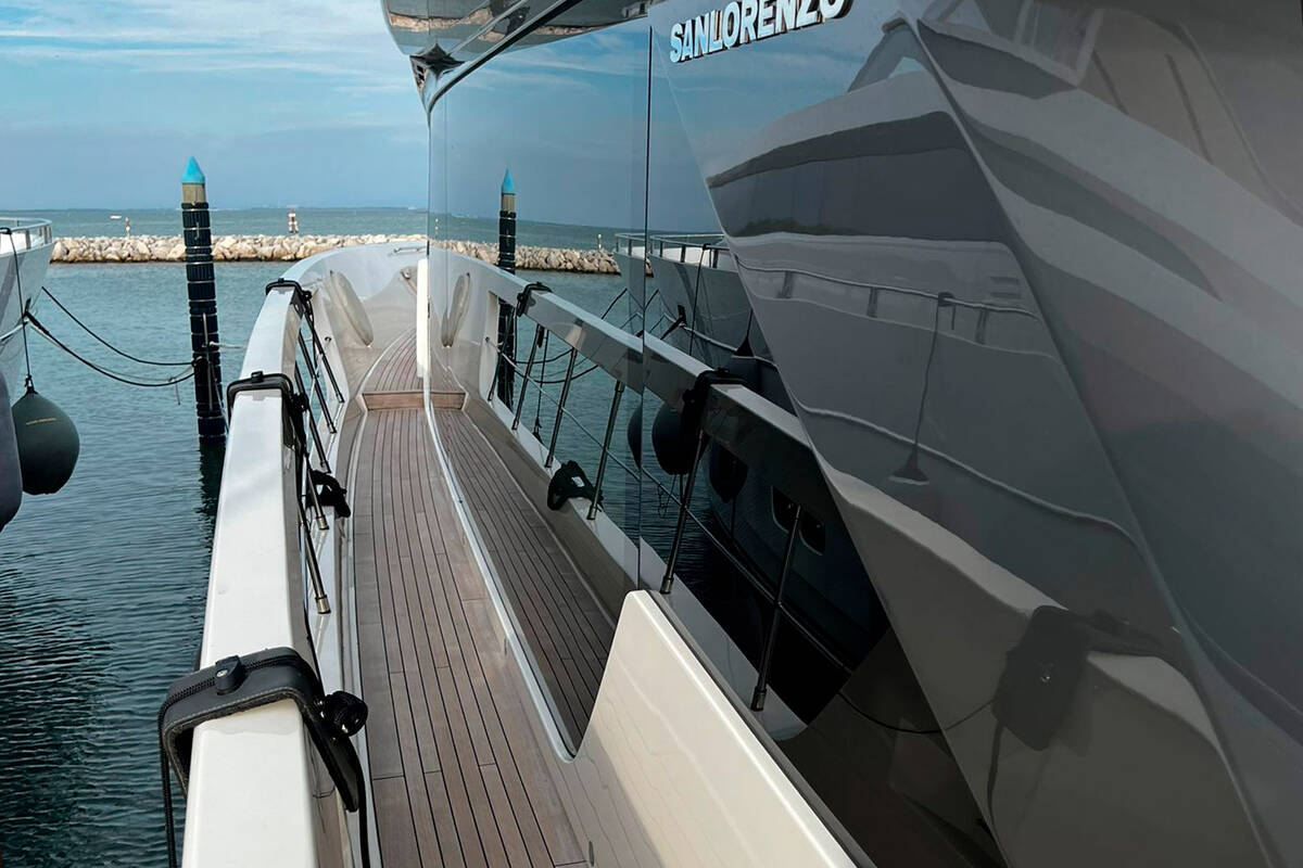 Sanlorenzo SX 88