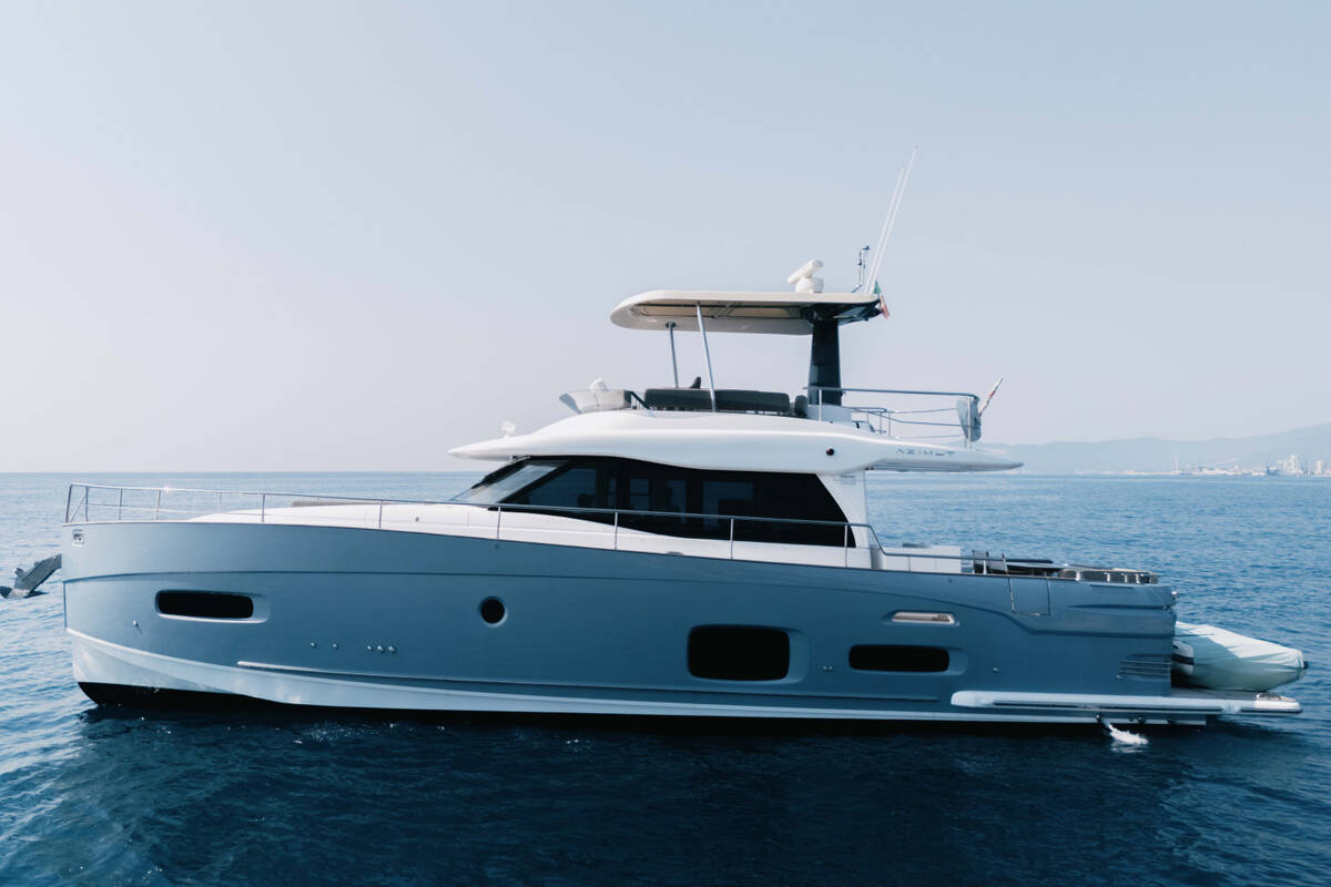 Azimut Magellano 53