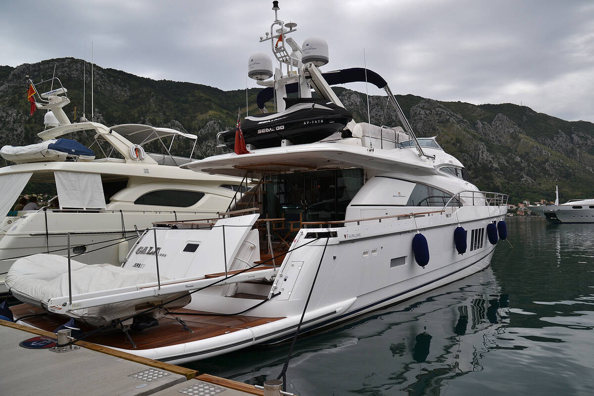 Exterior Fairline Squadron 78 (2011)
