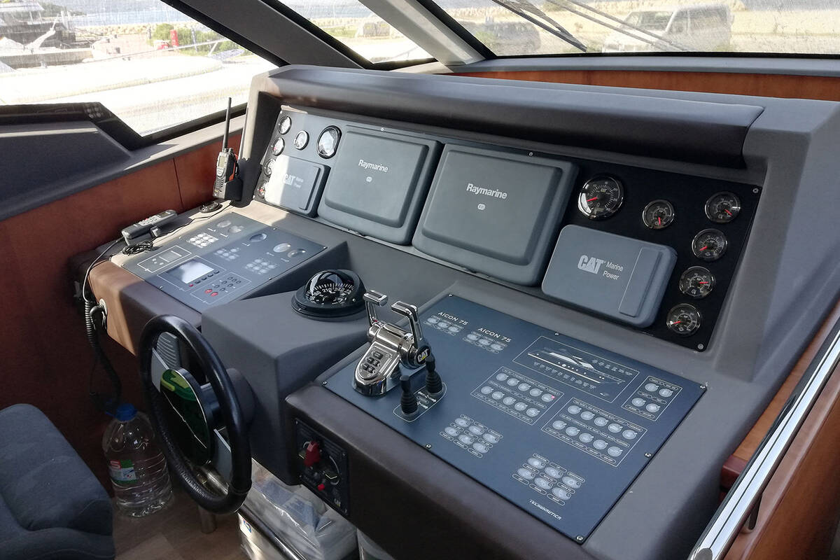 Main helm station