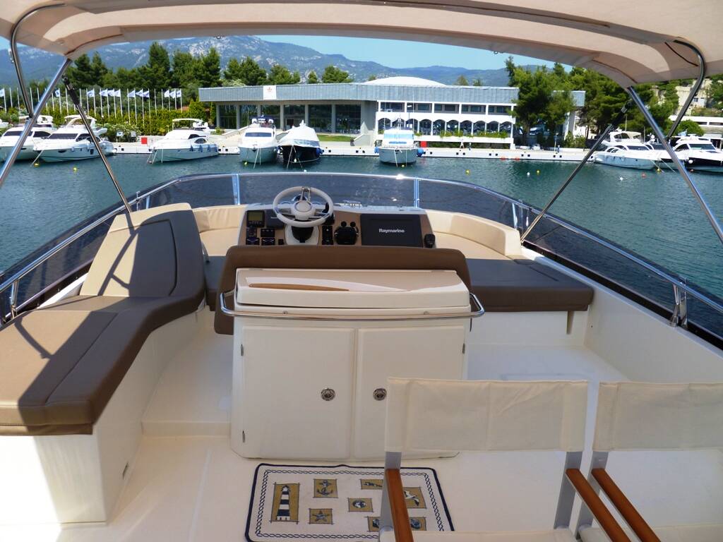 Flybridge
