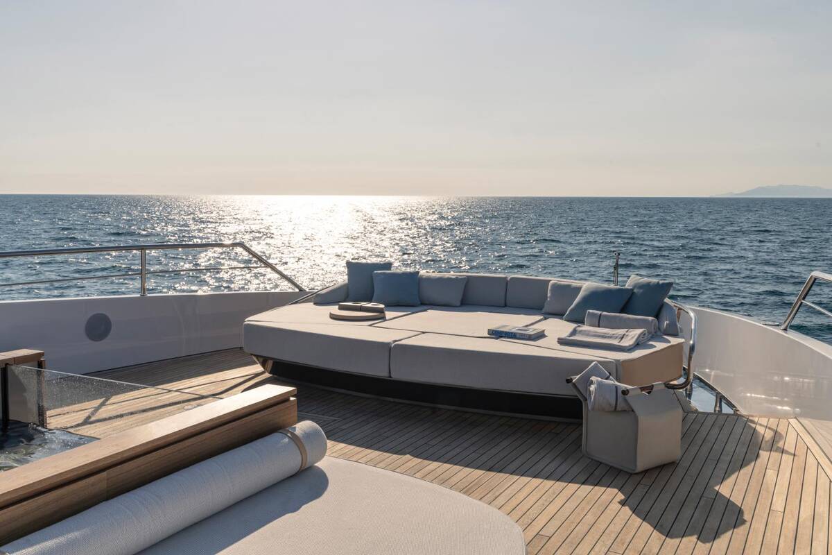 Lounge area on bow
