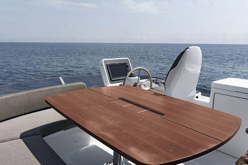 Dining area on flybridge