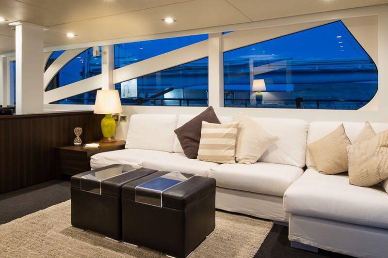 Sofa in salon