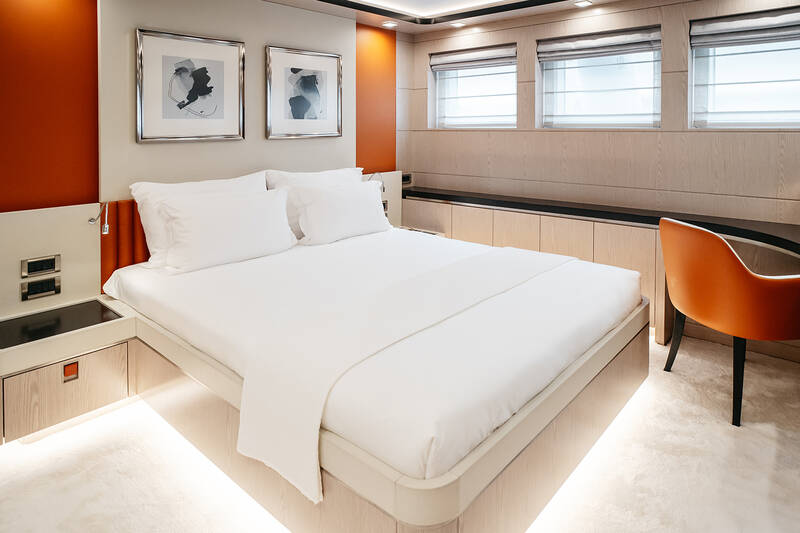 Guest cabin
