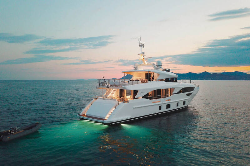 Exterior DELFINO 95