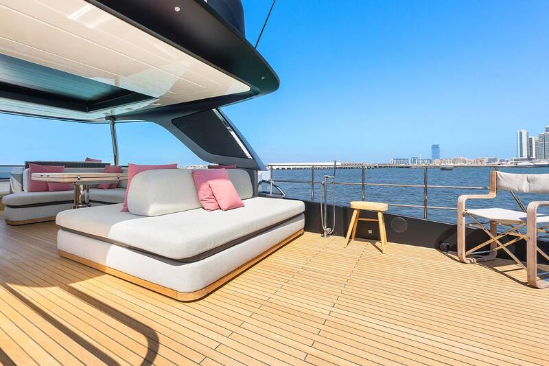 Flybridge
