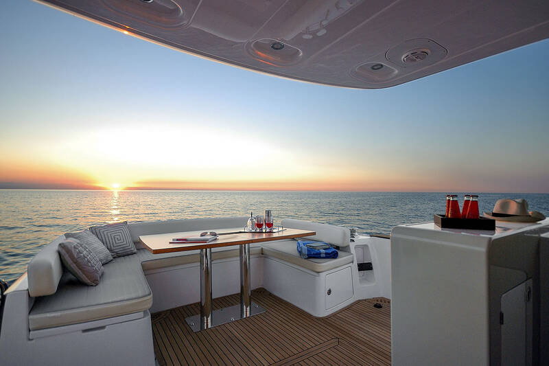 Dining area on cockpit
