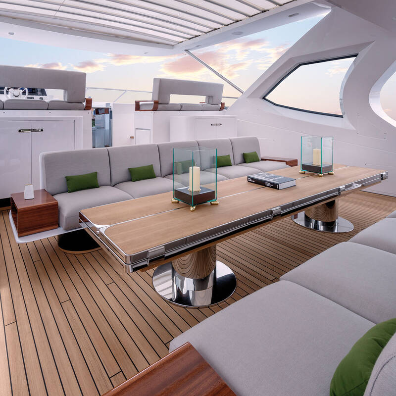 Dining area on flybridge