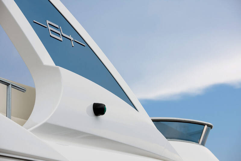 Logo on Board Azimut Flybridge 64