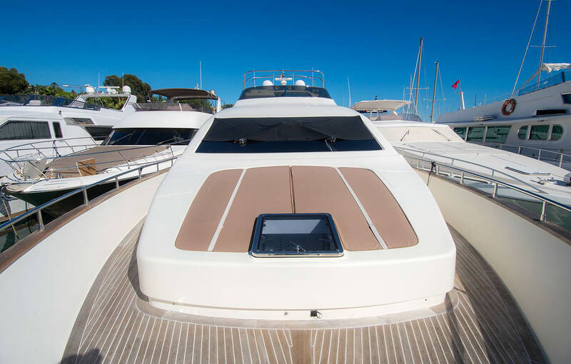 Bow deck