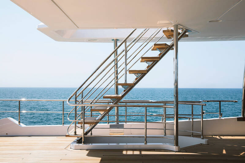 Stairs to flybridge