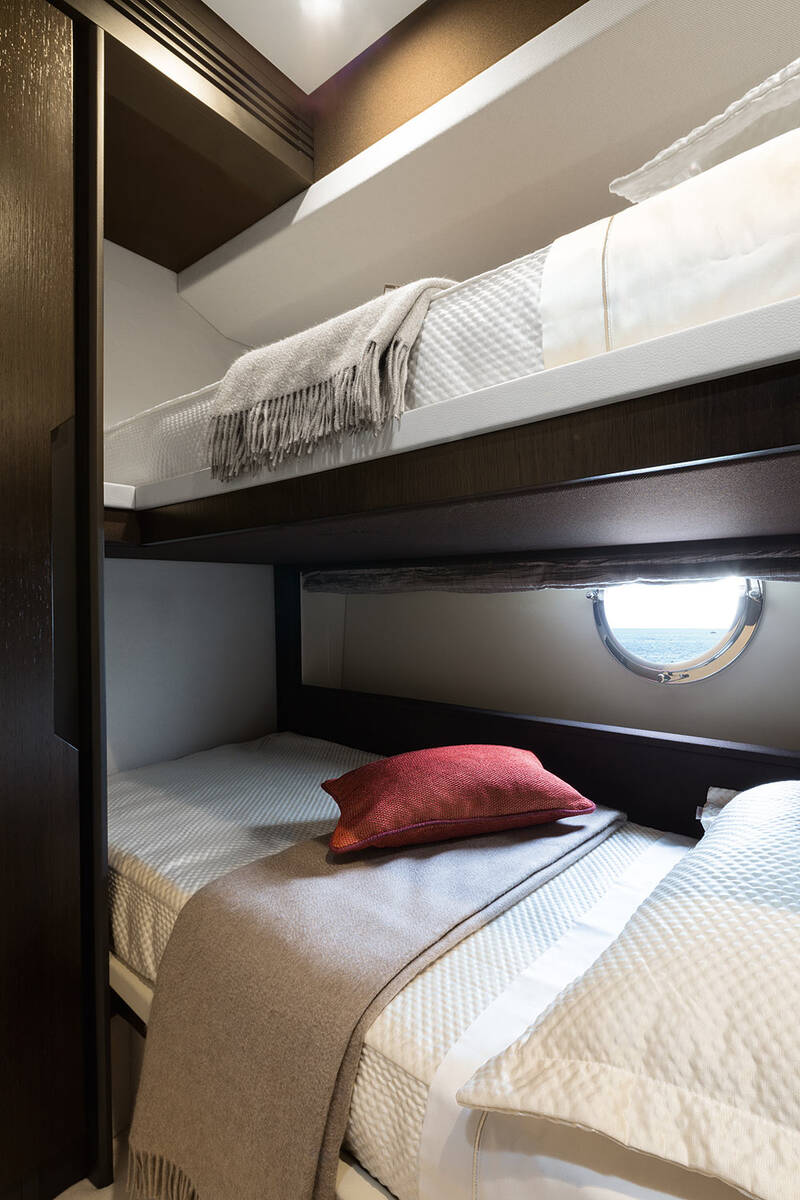 Guest cabin on portside