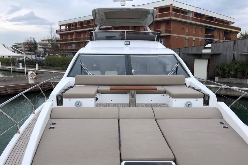 Bow deck