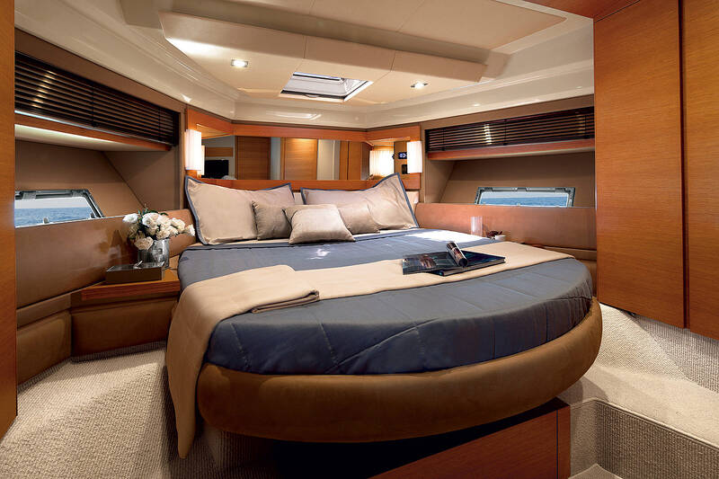 Main/Nose Cabin
