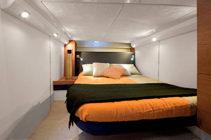 Owner's cabin (aft)