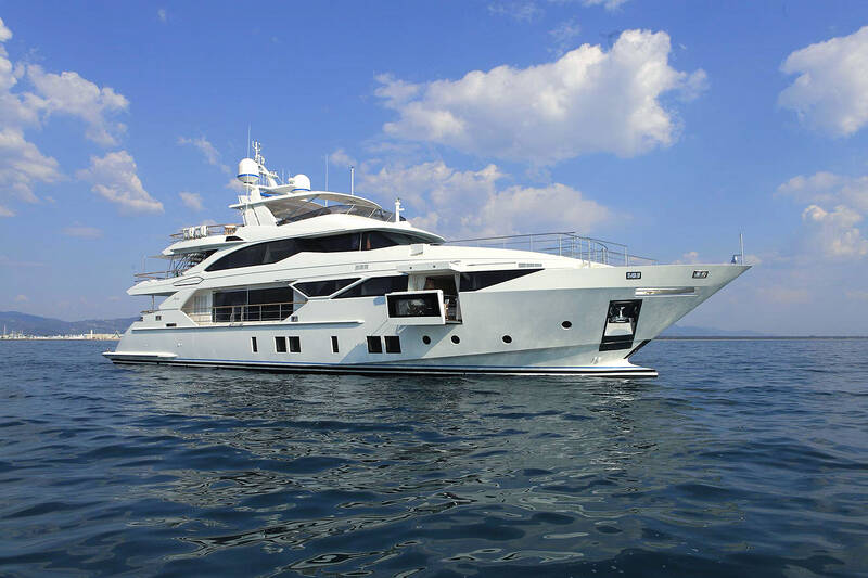 Exterior Benetti Fast 125