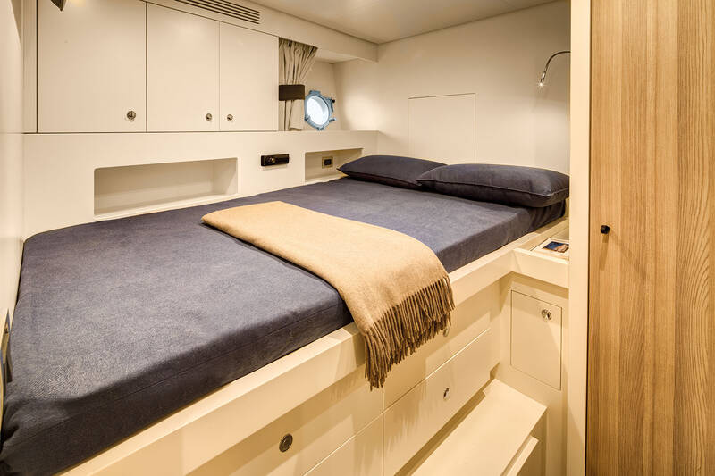 Crew cabin