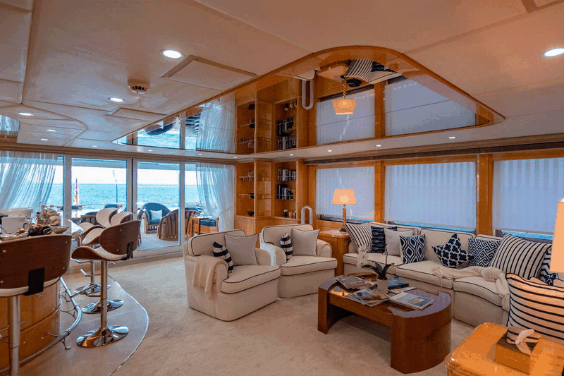 Upper deck salon