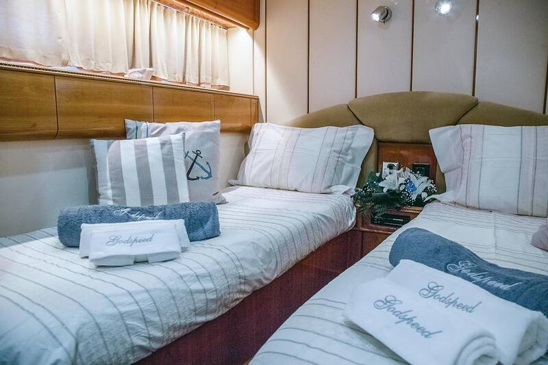 Guest twin cabin