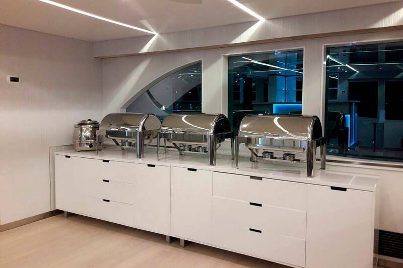 Main salon 