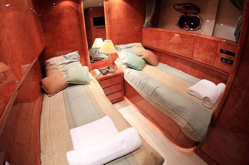 Guest cabin with twin
