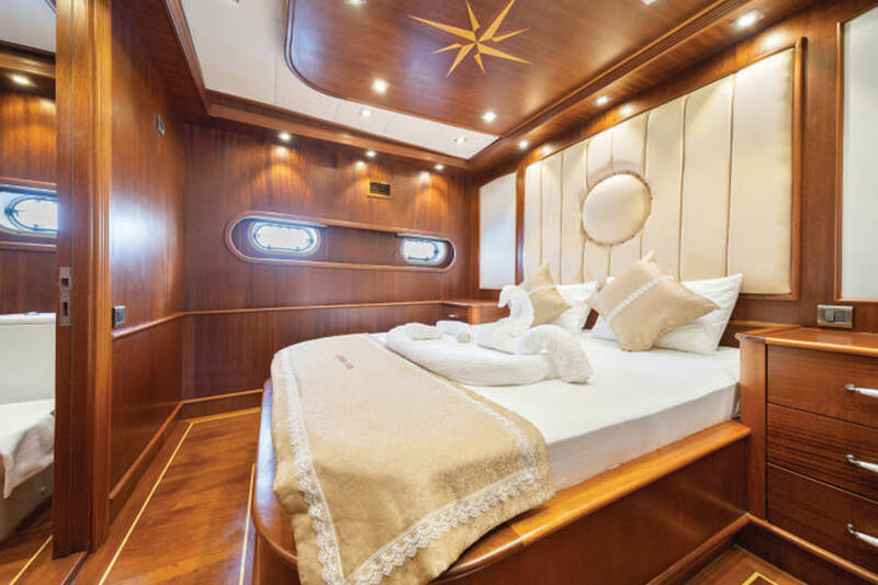 Guest cabin