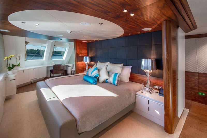 Guest cabin