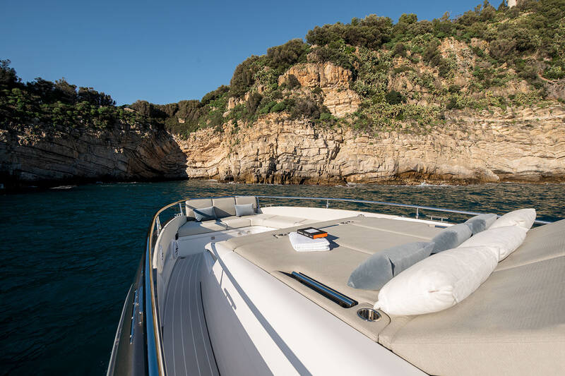 Sunbathing cushions on bow