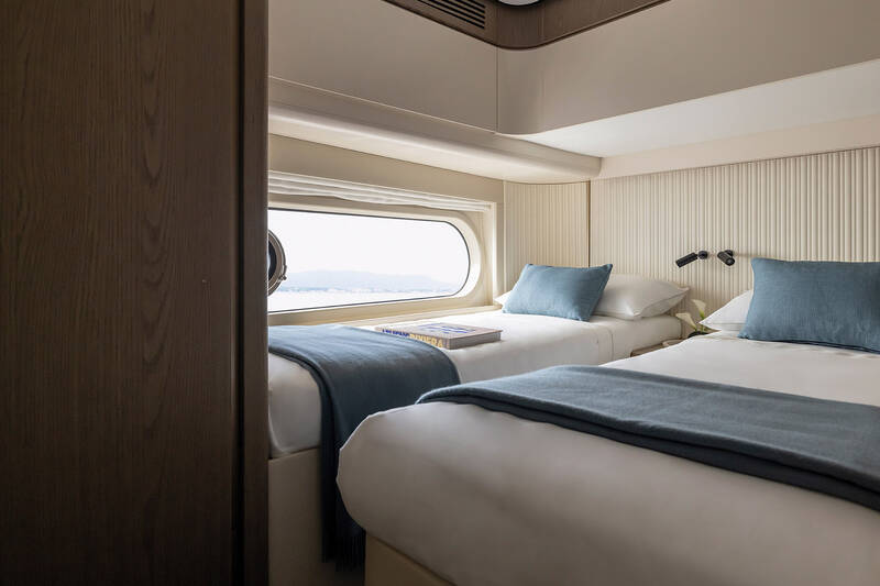 Guest cabin