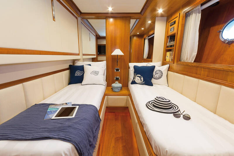 Twin cabin
