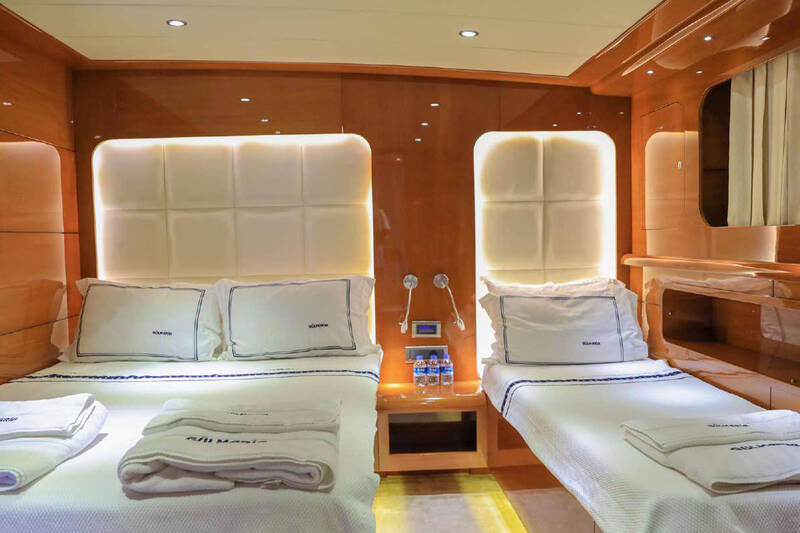 Guest cabin with double and single beds