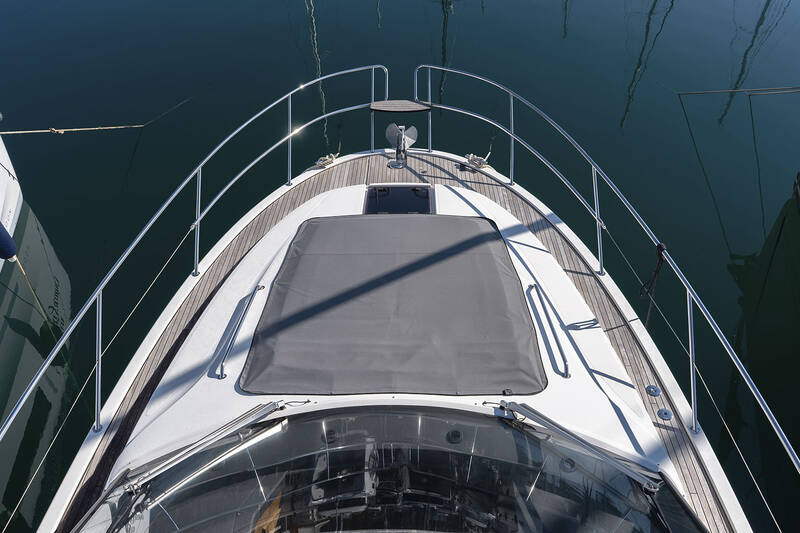 Bow deck