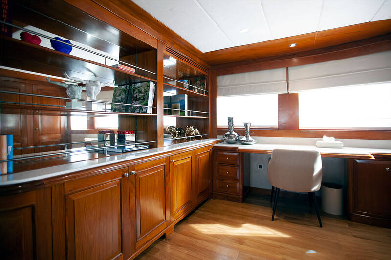 Master cabin on upper deck