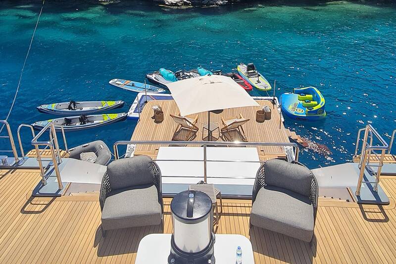 Beach club