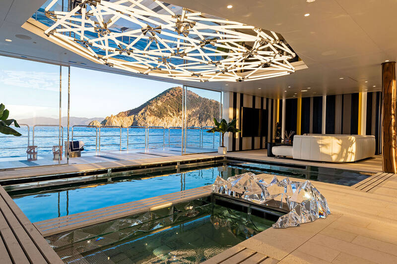 Swimming pool on lower deck