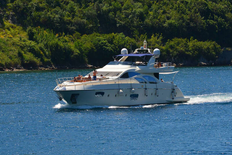 Exterior Azimut 98 Leonardo